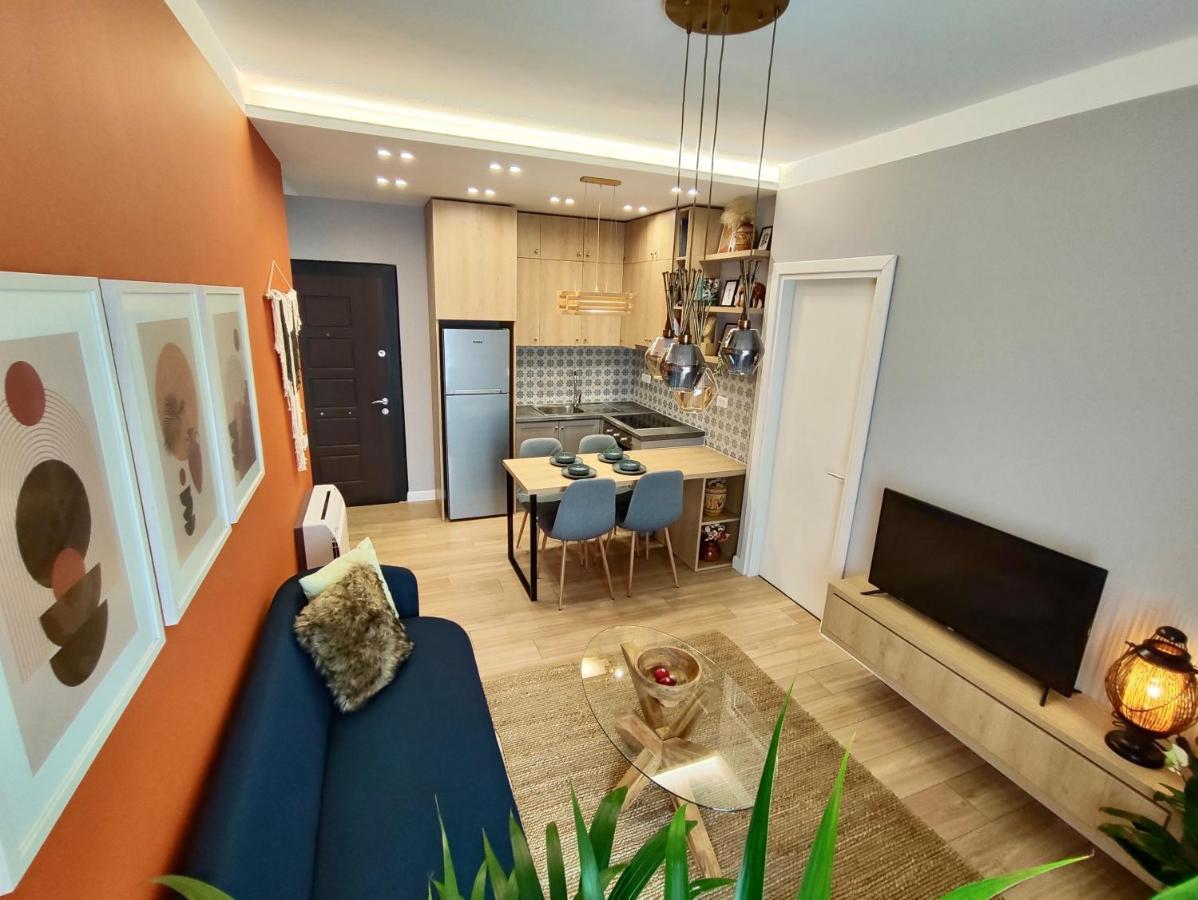 Modern Style 2Br-Apt - 10Min To Skanderbeg Square Lägenhet Tirana Exteriör bild