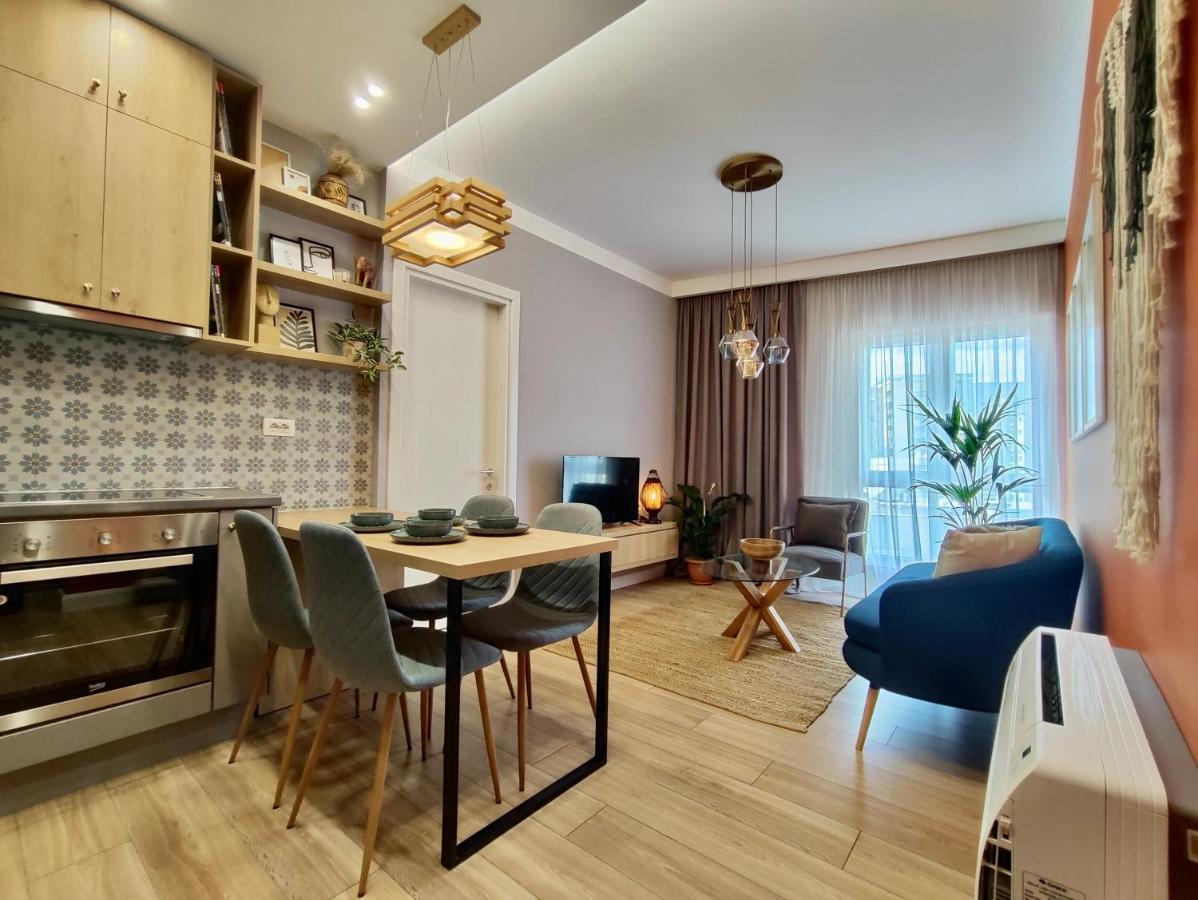 Modern Style 2Br-Apt - 10Min To Skanderbeg Square Lägenhet Tirana Exteriör bild
