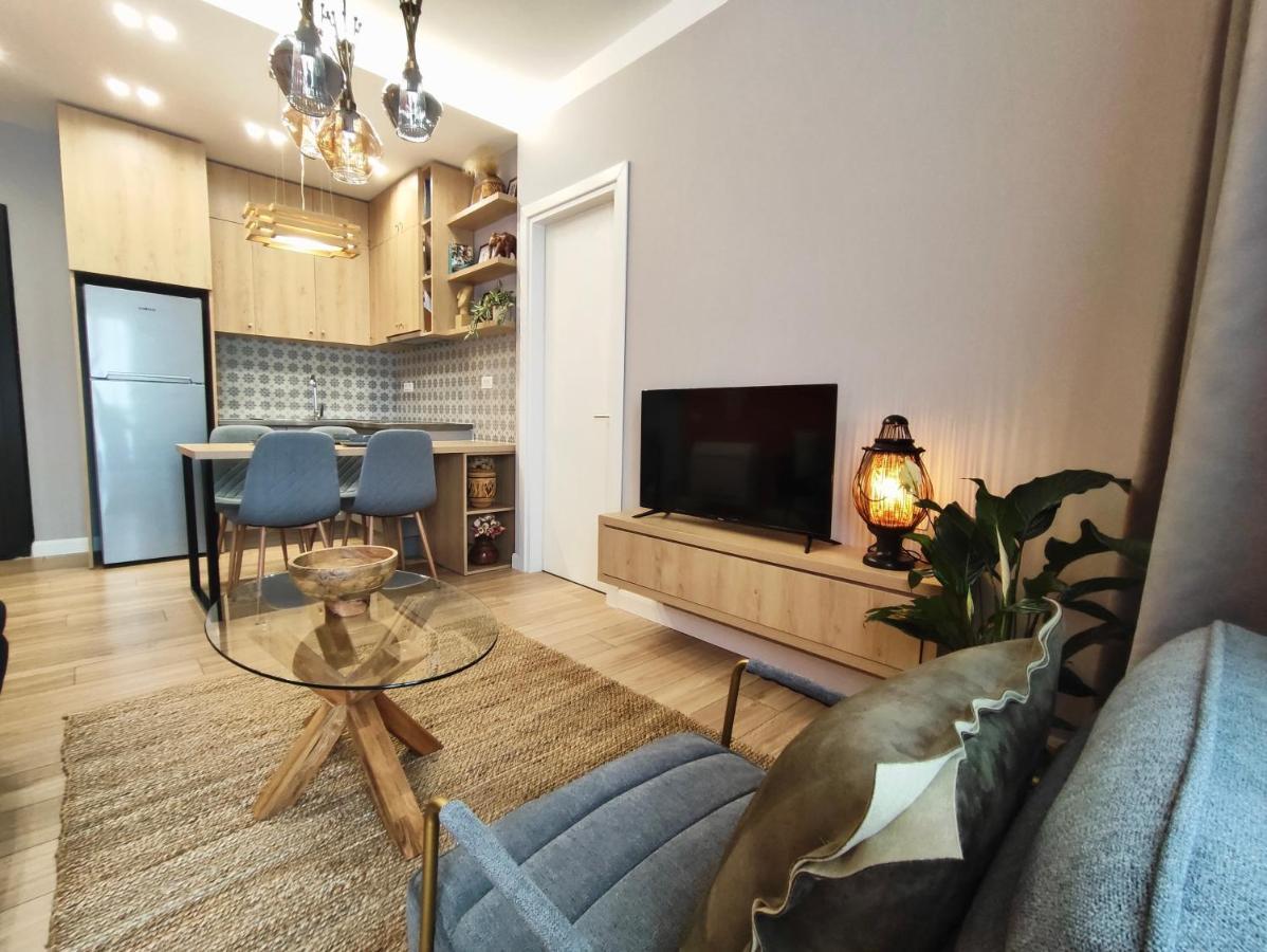 Modern Style 2Br-Apt - 10Min To Skanderbeg Square Lägenhet Tirana Exteriör bild