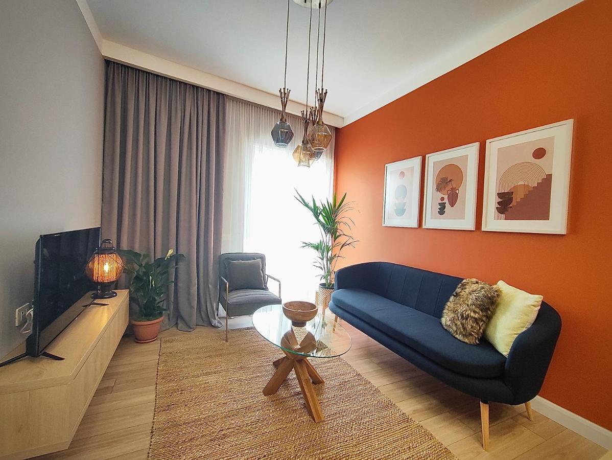 Modern Style 2Br-Apt - 10Min To Skanderbeg Square Lägenhet Tirana Exteriör bild