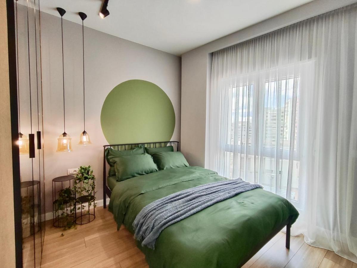 Modern Style 2Br-Apt - 10Min To Skanderbeg Square Lägenhet Tirana Exteriör bild